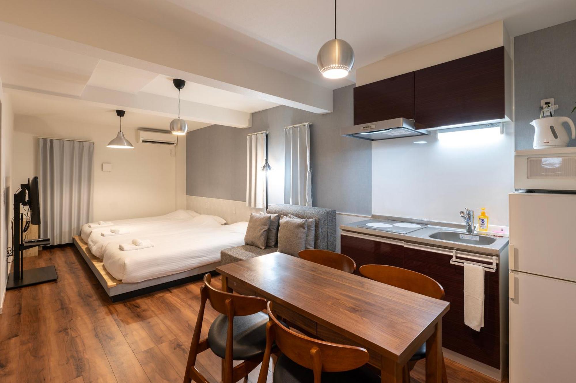 E-Stay Namba Осака Экстерьер фото